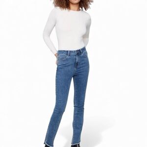NWT - CHARLIE B Assymetrical Cut Bootcut Jeans